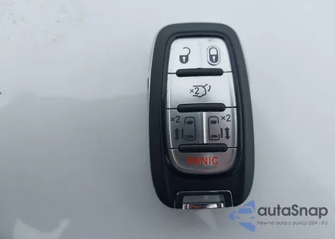 2019 Chrysler Pacifica Touring z USA, uszkodzony, nr VIN 2C4RC1DG1KR626547